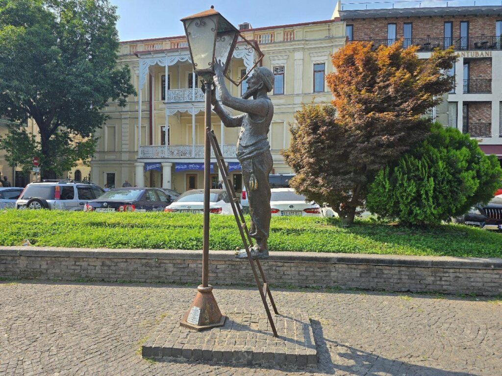 Запознајте ја Грузија одблиску - земја на традицијата, убавината и контрастите 7 град 3